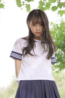 色噜噜巨乳欧美